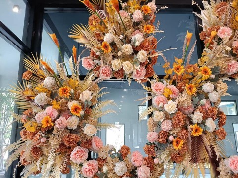 รับจัดดอกไม้นอกสถานที่